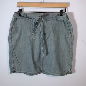 Tommy Hilfiger chambray mini skirt size medium Light Blue Denim bow tie belt